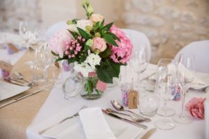 MonaLisa wedding planner tours 37 organisation mariage décoration table fleurs toile jute salle armandière