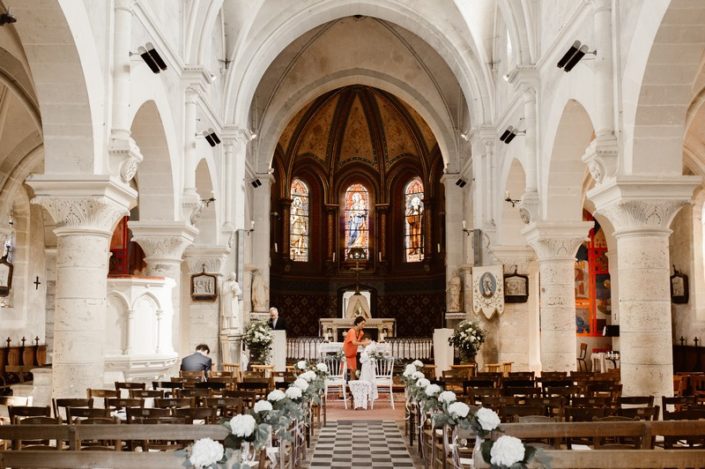 décoration église bouts de bancs Wedding planner tours loire valley castle mariage